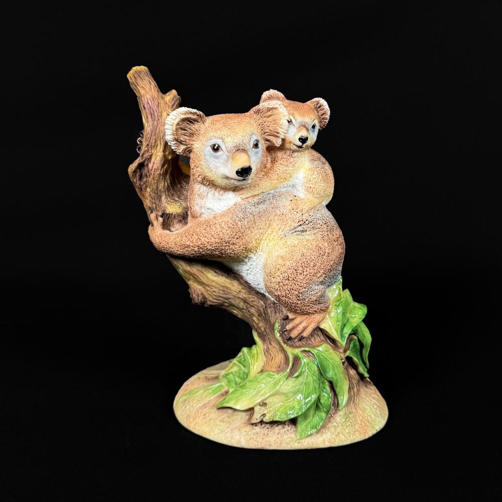 6" Vintage Signed Aynsley Koala Bear Porcelain Figurine Made In England